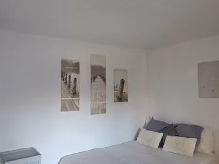 studio meublé centre ville de hyeres