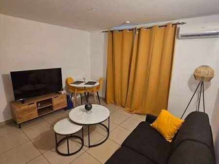 studio a louer 27 m2
