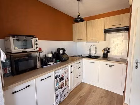 appartement t2 centre ville de saintes
