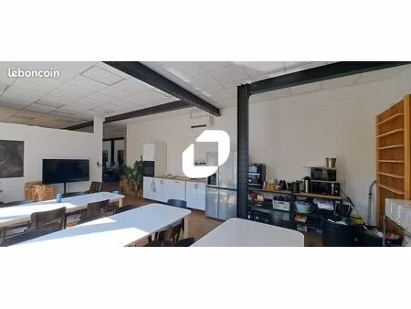 bureau 260 m²