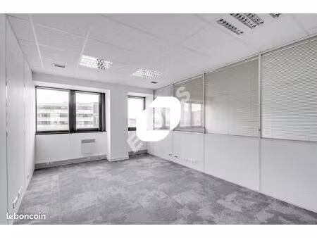 bureau 89 m²