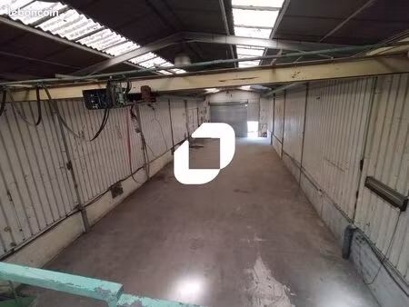 local d'activité 395 m²