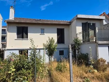 maison 87m à louer avec 2 chambre red chose et sous sol comme red chause