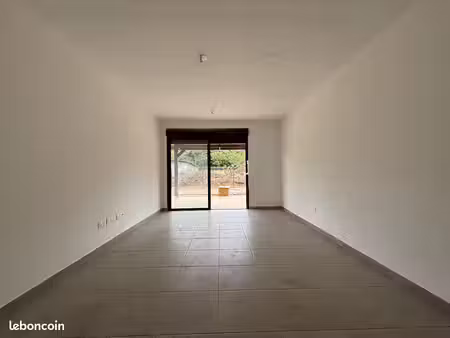 villa 3 pièces 83 m²