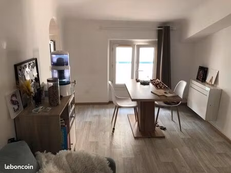 appartement - 3 pièces - 52m² - fréjus centre
