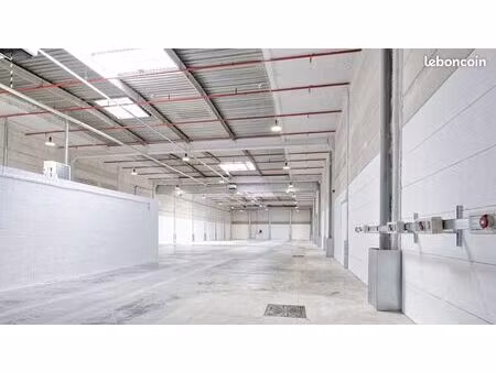 entrepôt 1592 m² rosny-sous-bois