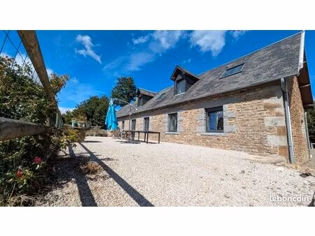 maison en pierre  5000 ou 10000m2 terrain à 5 min du centre ville