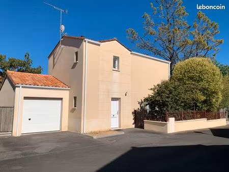 maison 4 pièces dans résidence sécurisée