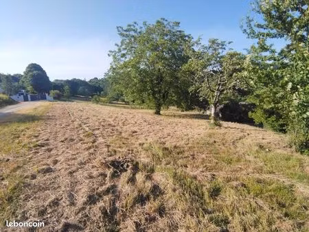 terrain 2 275 m² sainte fortunade