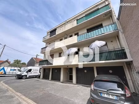 studio 1 pièce 32 m²