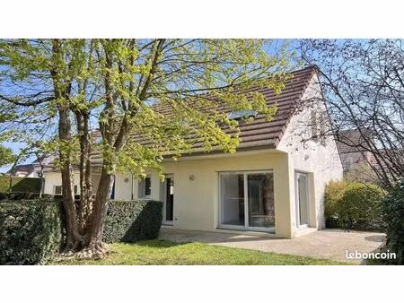 maison 6 pièces 125 m²