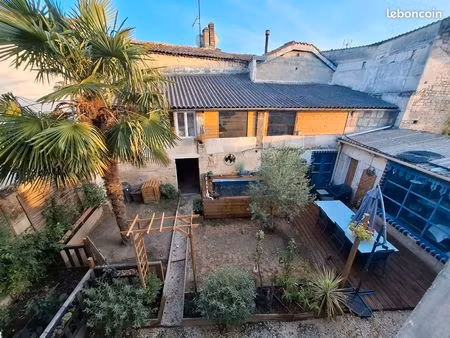 maison 273 m²