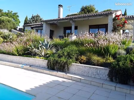 maison d'architecte 1990 — vue panoramique 180° sur angoulême — piscine — 3 700 m² de terr
