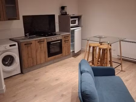 location petite maison rénovée charges comprises (eau/assainissement/électricité)