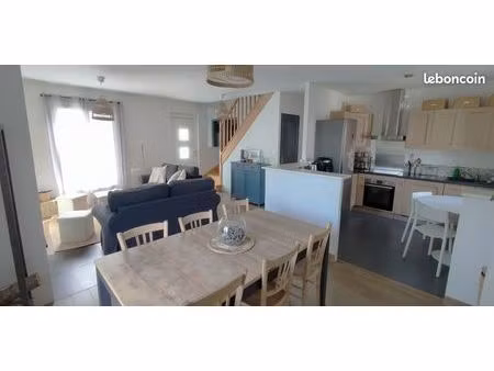 maison familiale 135 m² - 3 ch - terrain 713 m² - 20 min dijon