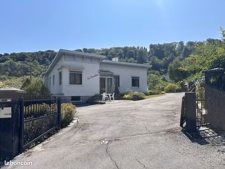 maison 4 pièces 92 m²