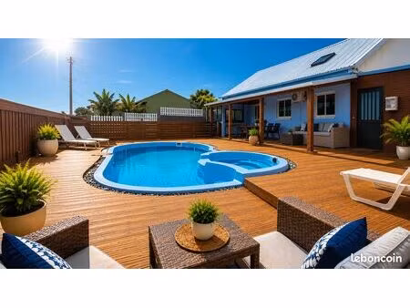 villa 6 chambres avec piscine et jacuzzi - petite-île