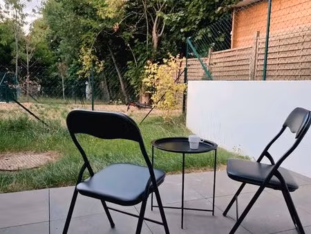 superbe studio t1bis neuf et meublé avec jardin privatif