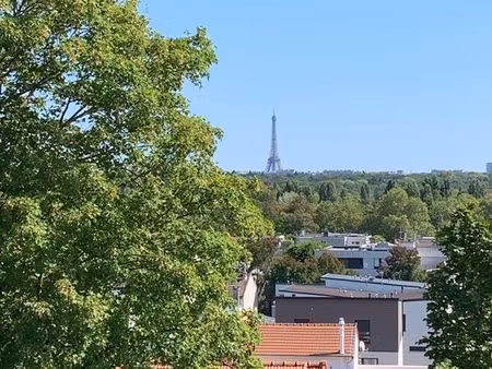 appartement 2 pièces meublé avec vue tour eiffel – suresnes (côté saint-cloud)