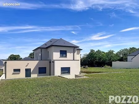 maison 7 pièces 161 m²