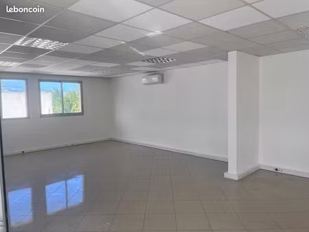 bureau / local professionnel de 80 m² à louer – cambaie