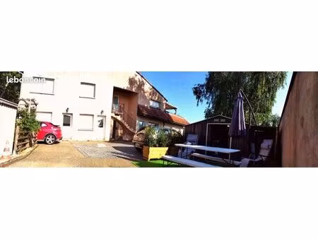 petit appartement pour étudiant à 2mn de dijon toison d’or