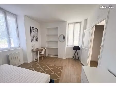 studio 1 pièce 23 m²