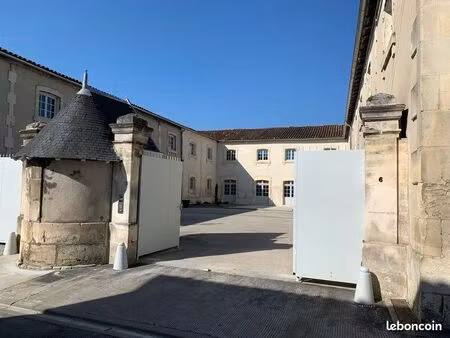studio meublé avec parking cv cognac