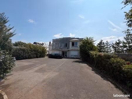 ensemble immobilier 450 m2