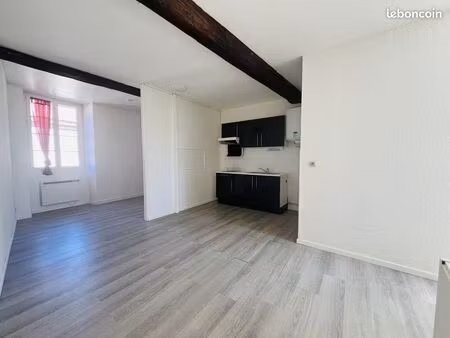 studio 33 m² la rochefoucauld-en-angoumois