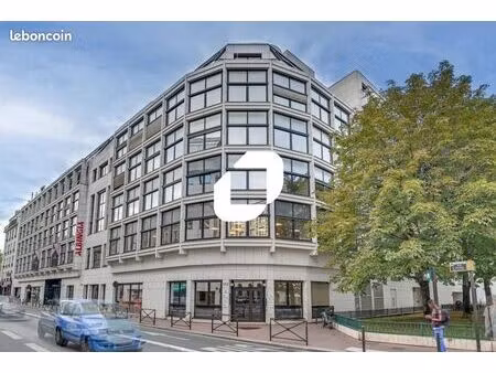 bureaux 118 m²