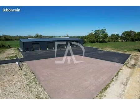 local industriel 500 m²