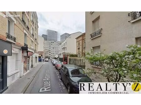 local d'activité 114 m²