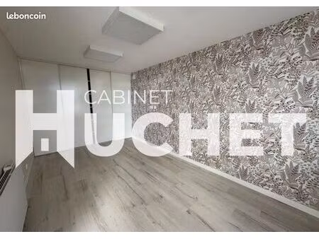 local 144 m²