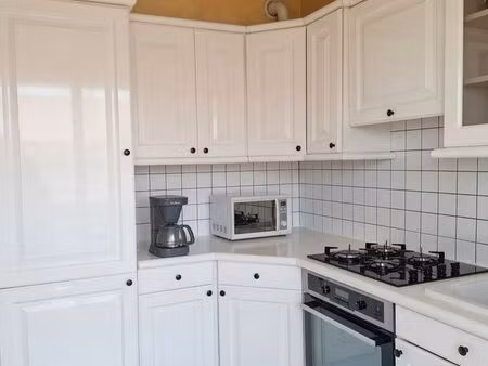 appartement f2 de 38 m2 avec gd balcon  parking  tb exposé sud ouest