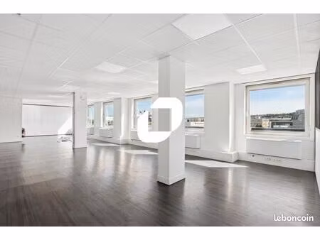 bureau 311 m²