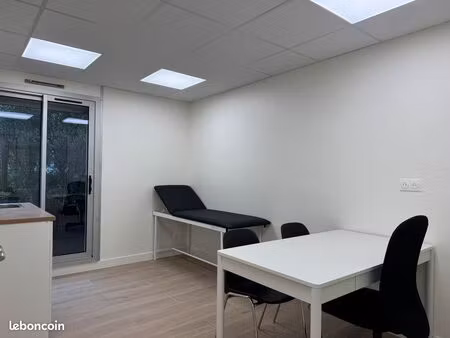 loue bureau médical dans cabinet de groupe au rdc  tout neuf  situé en face de l'hôpital p