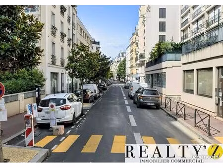 local commercial 92 m²