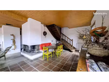 maison 5 pièces 150 m²