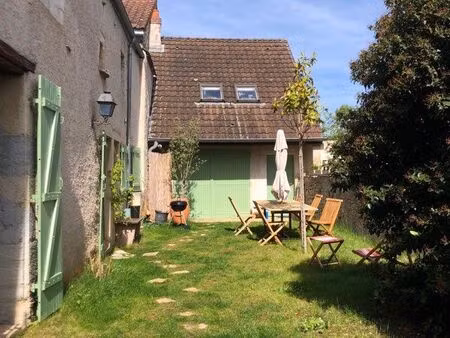 superbe maison ancienne au cœur du vieux talant (10min du centre ville de dijon en vélo)