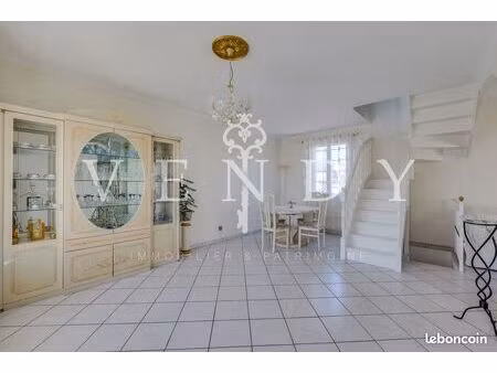 maison 6 pièces 120m2 - terrain 275m2