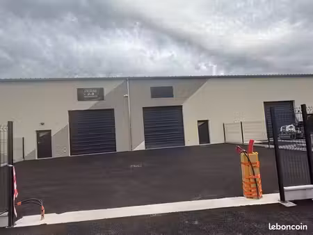 à louer – local d’activité avec bureaux et dépôt