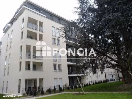 appartement 3 pièces 64 m²