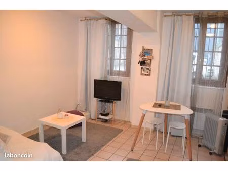 studio 1 pièce 22 m²