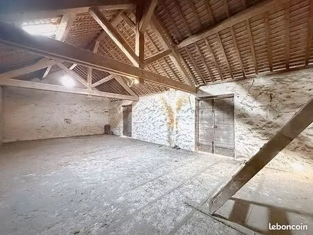 grange à réhabiliter – 100 m² – centre-ville de limay