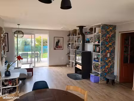vérines maison familiale de plain-pied avec jardin