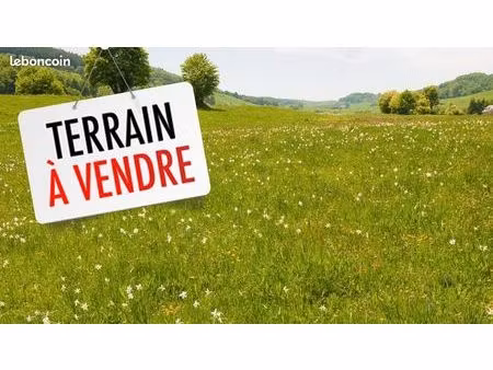 terrain 996 m² lamberville