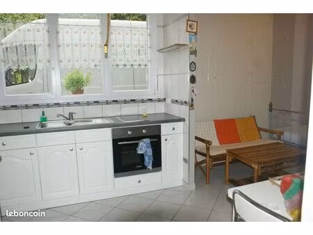 loue studio meublé