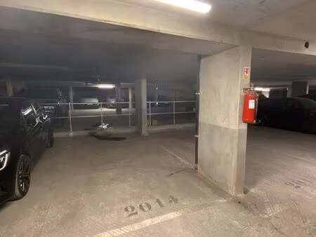 location place de parking
