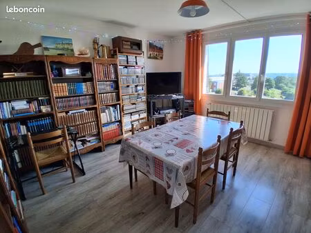 dieppe  charmant t2 avec balcon et vue dégagée